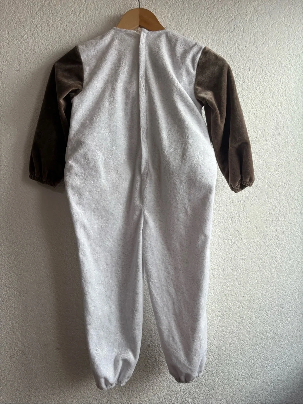 Disney Kids White Olaf Snowman Costume with Brown Sleeves Size 5t